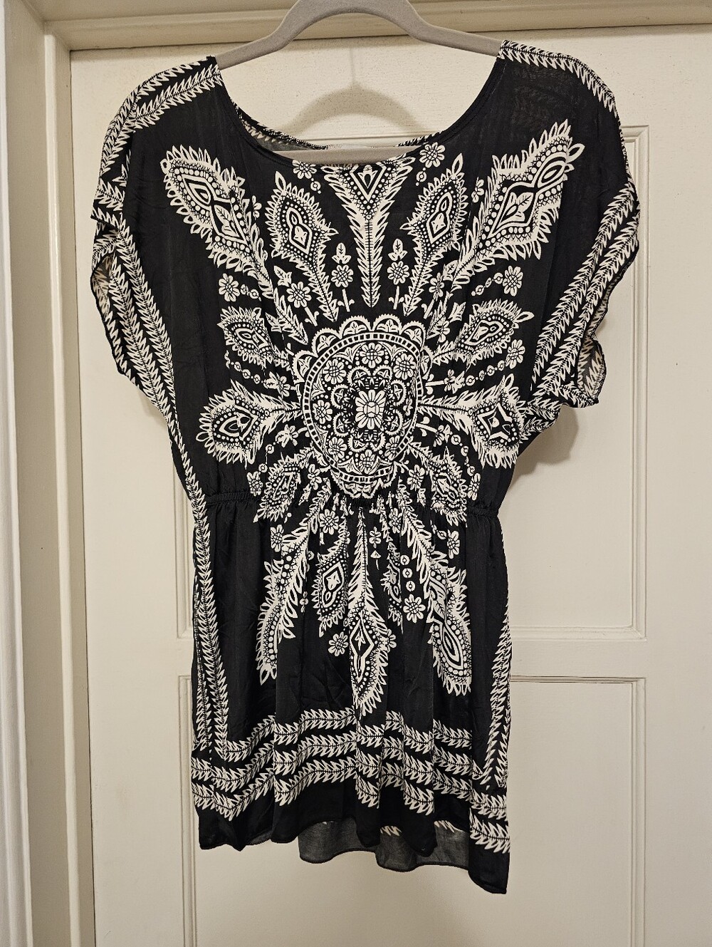 Black & White Mandala-Print Women's Tunic